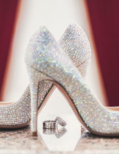Wedding-ring and women shoes acute coe