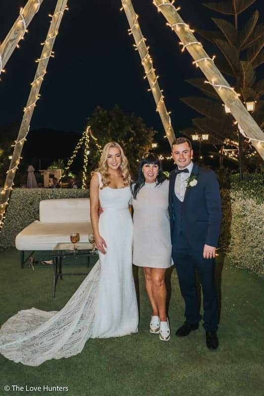 Sue with Couple by The Love Hunters Sue with Couple by The Love Hunters